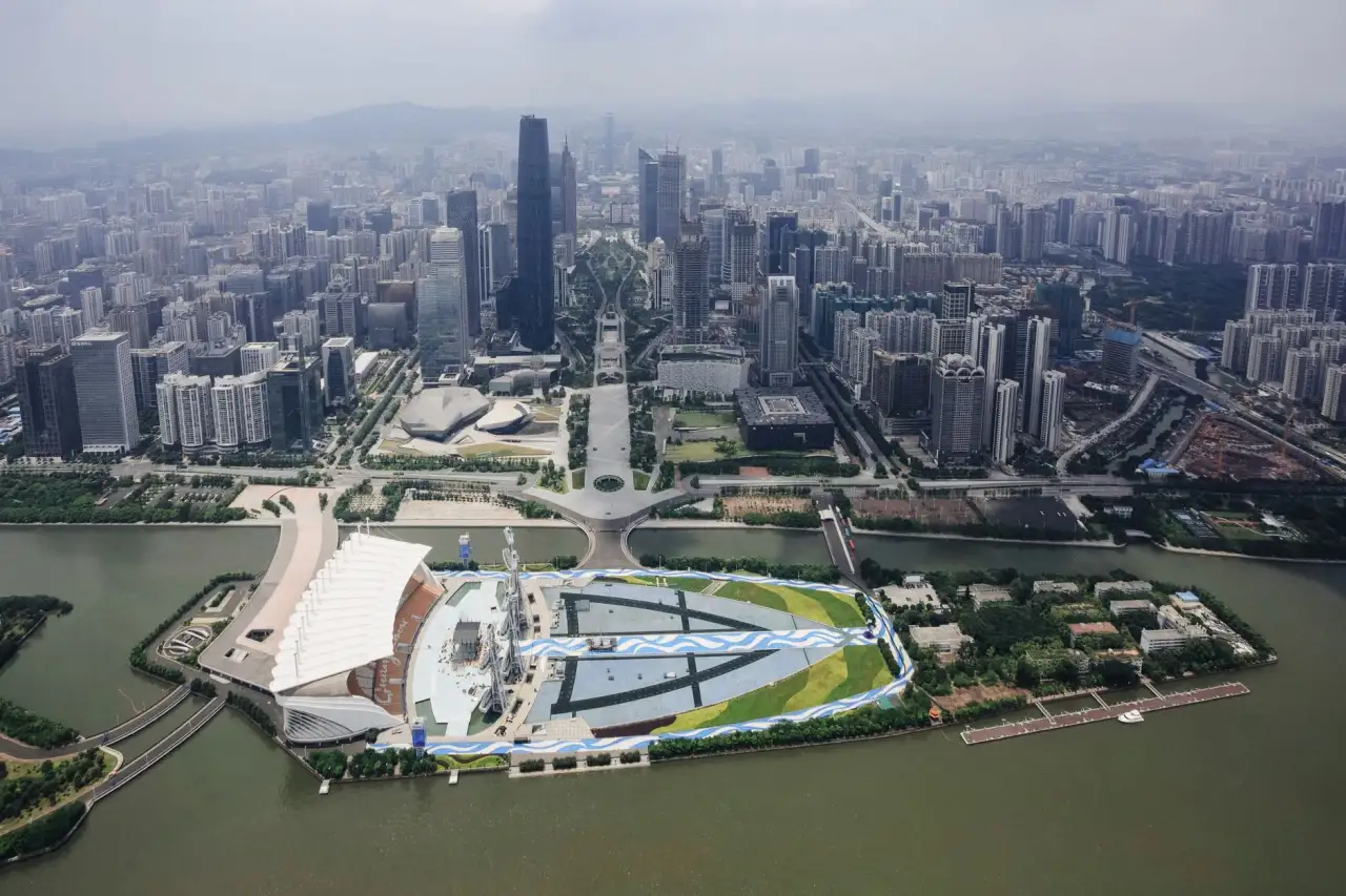 超声波清洗线在五金除油除锈工艺中的应用优势解析