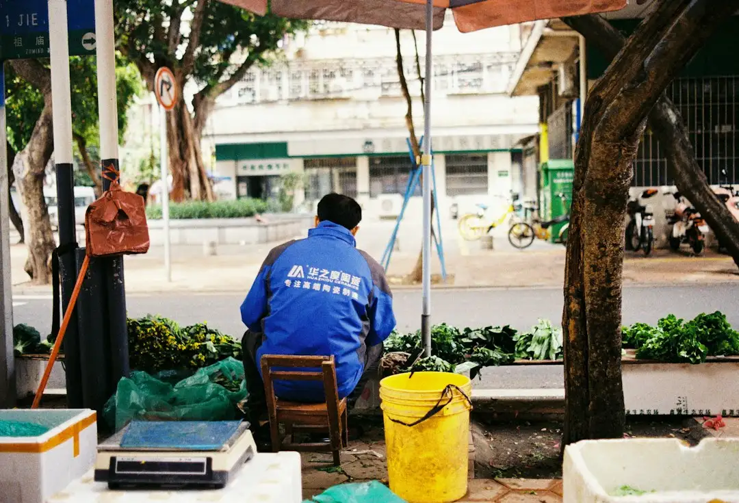 五金车间除油除锈清洗线如何选型？从工件材质到产能匹配全解析